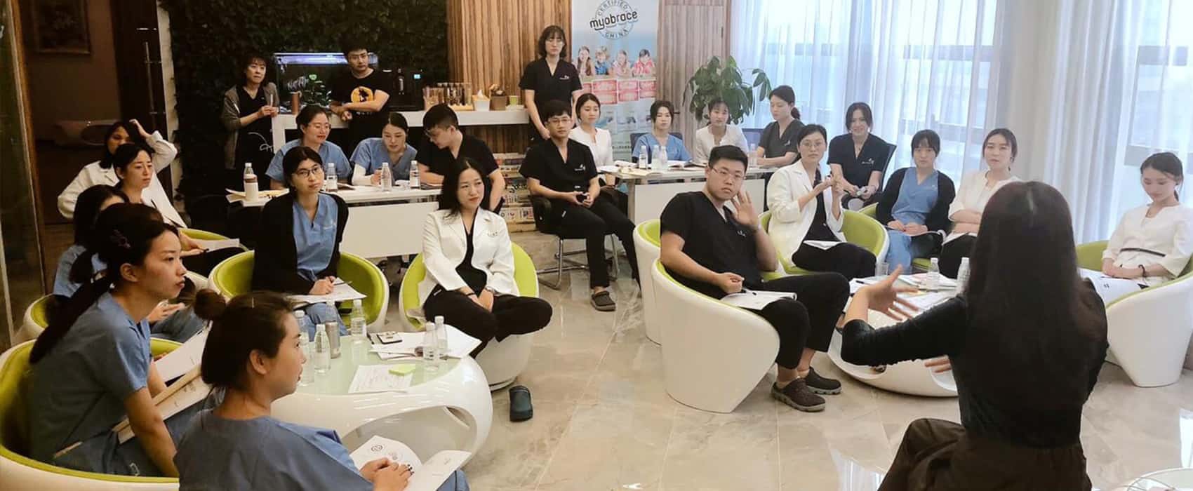 零秒好感溝通術